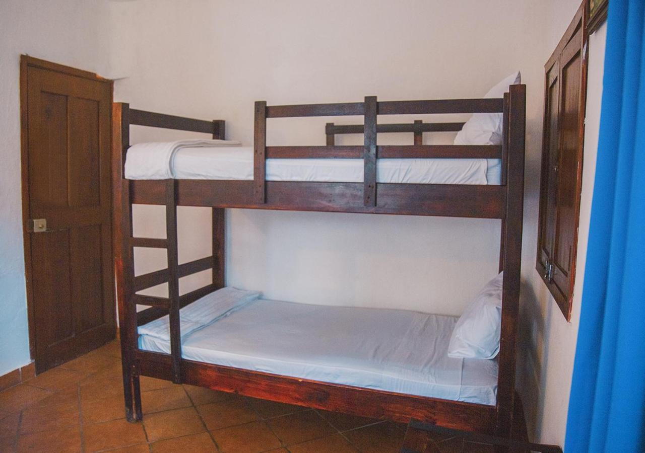 Marbella Eco Lodge Monterrico Extérieur photo