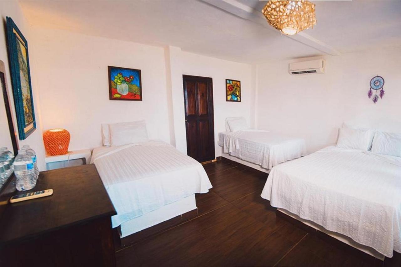 Marbella Eco Lodge Monterrico Extérieur photo