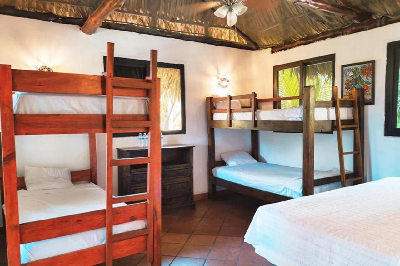 Marbella Eco Lodge Monterrico Extérieur photo