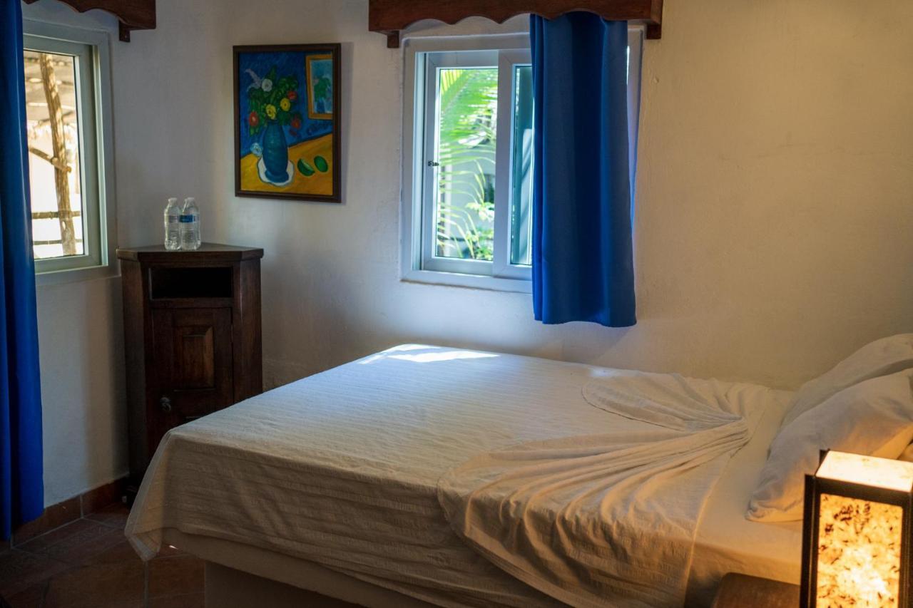 Marbella Eco Lodge Monterrico Extérieur photo