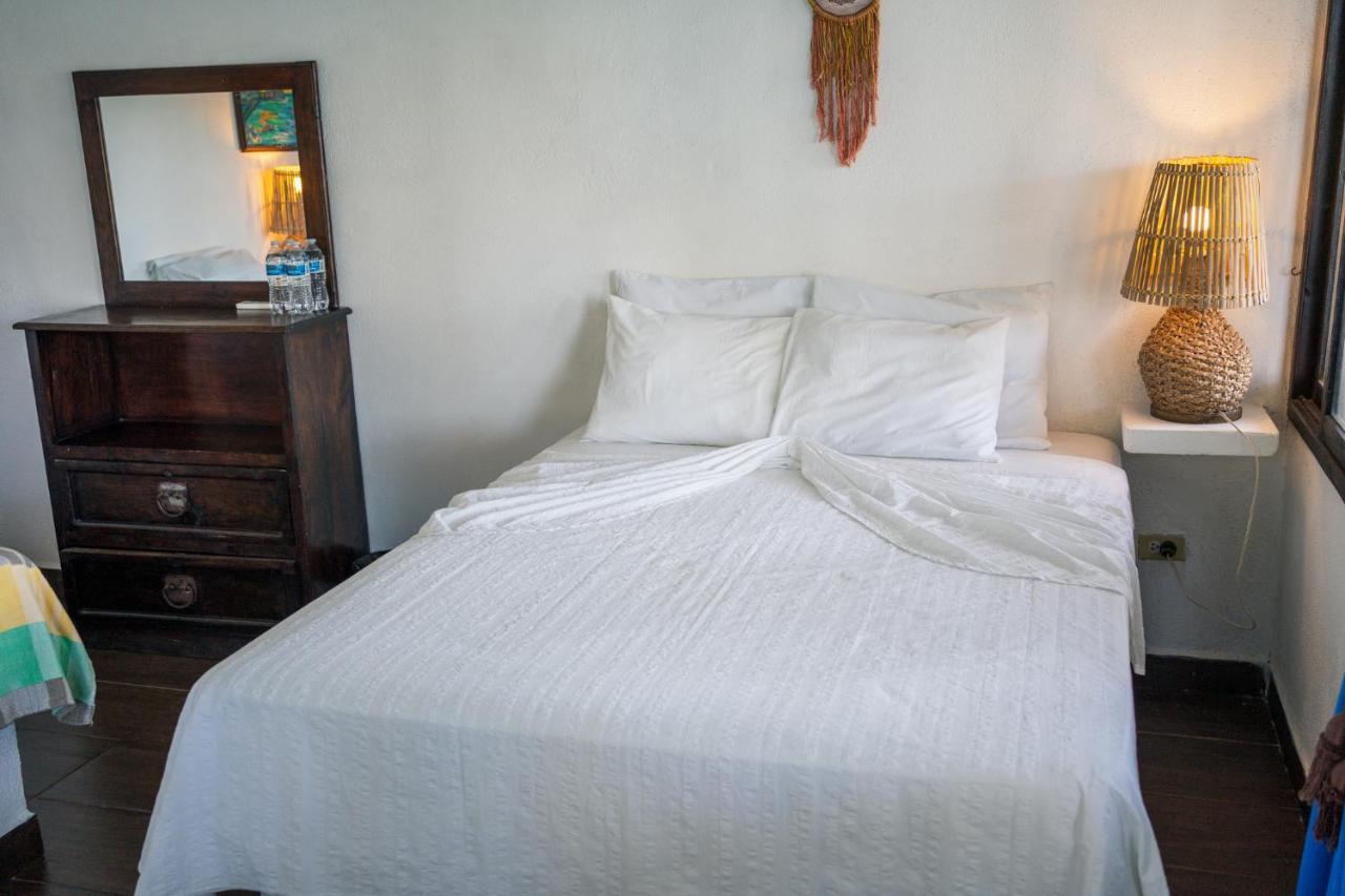 Marbella Eco Lodge Monterrico Extérieur photo