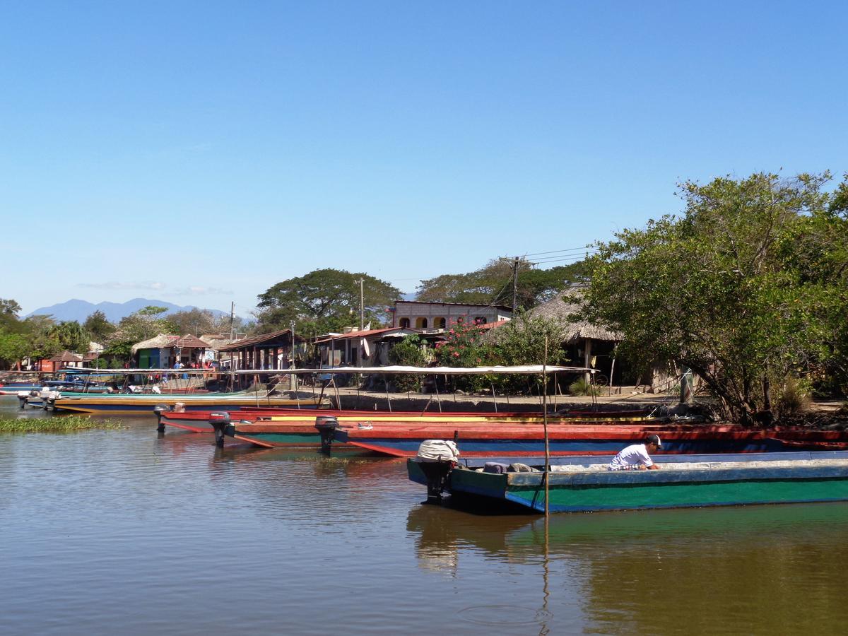 Marbella Eco Lodge Monterrico Extérieur photo