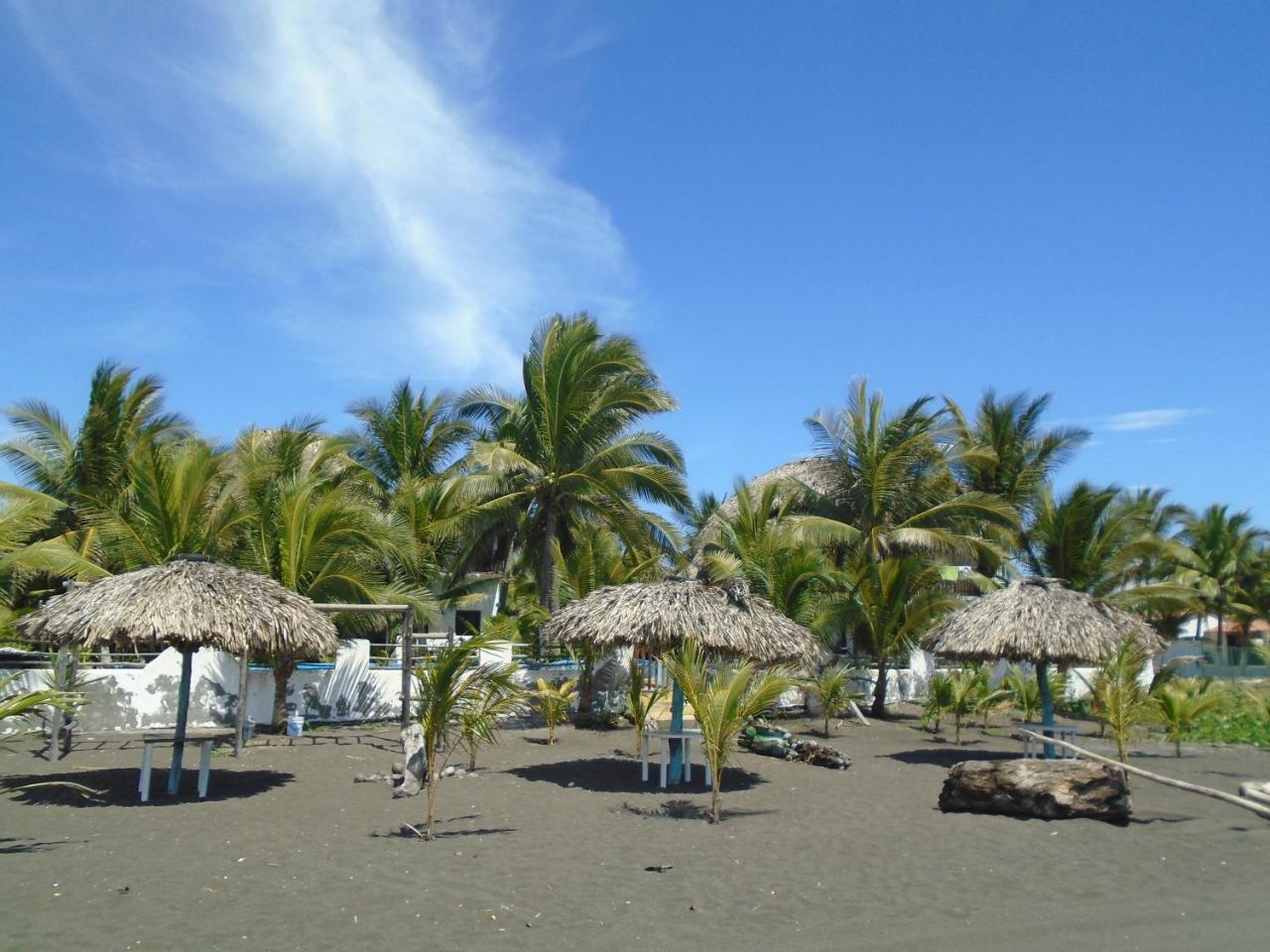 Marbella Eco Lodge Monterrico Extérieur photo